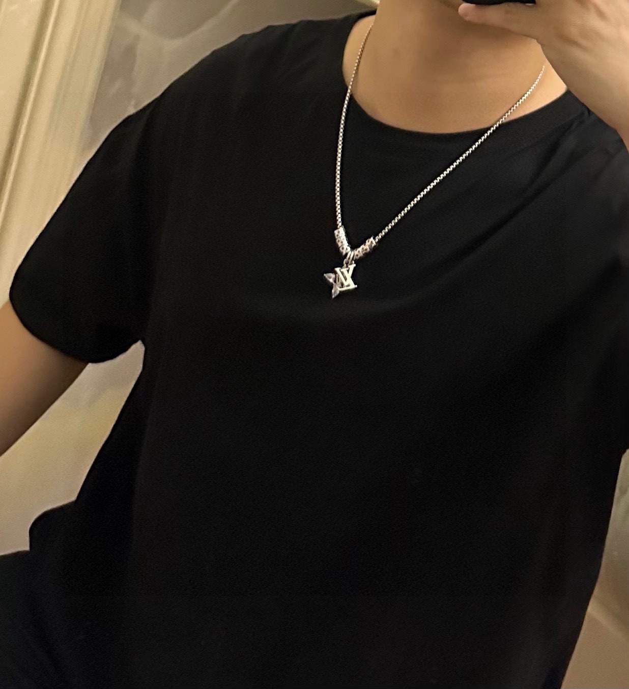 루이비통 목걸이