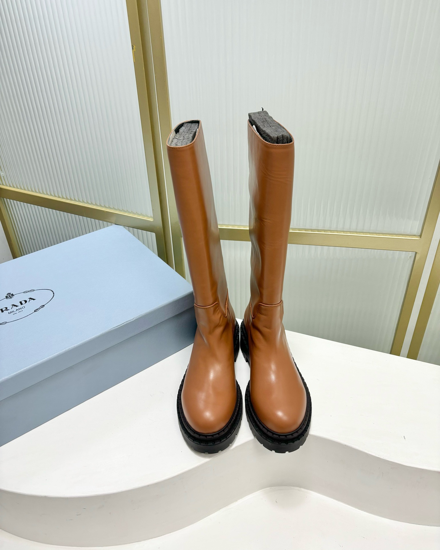 프라다 여자 부츠
