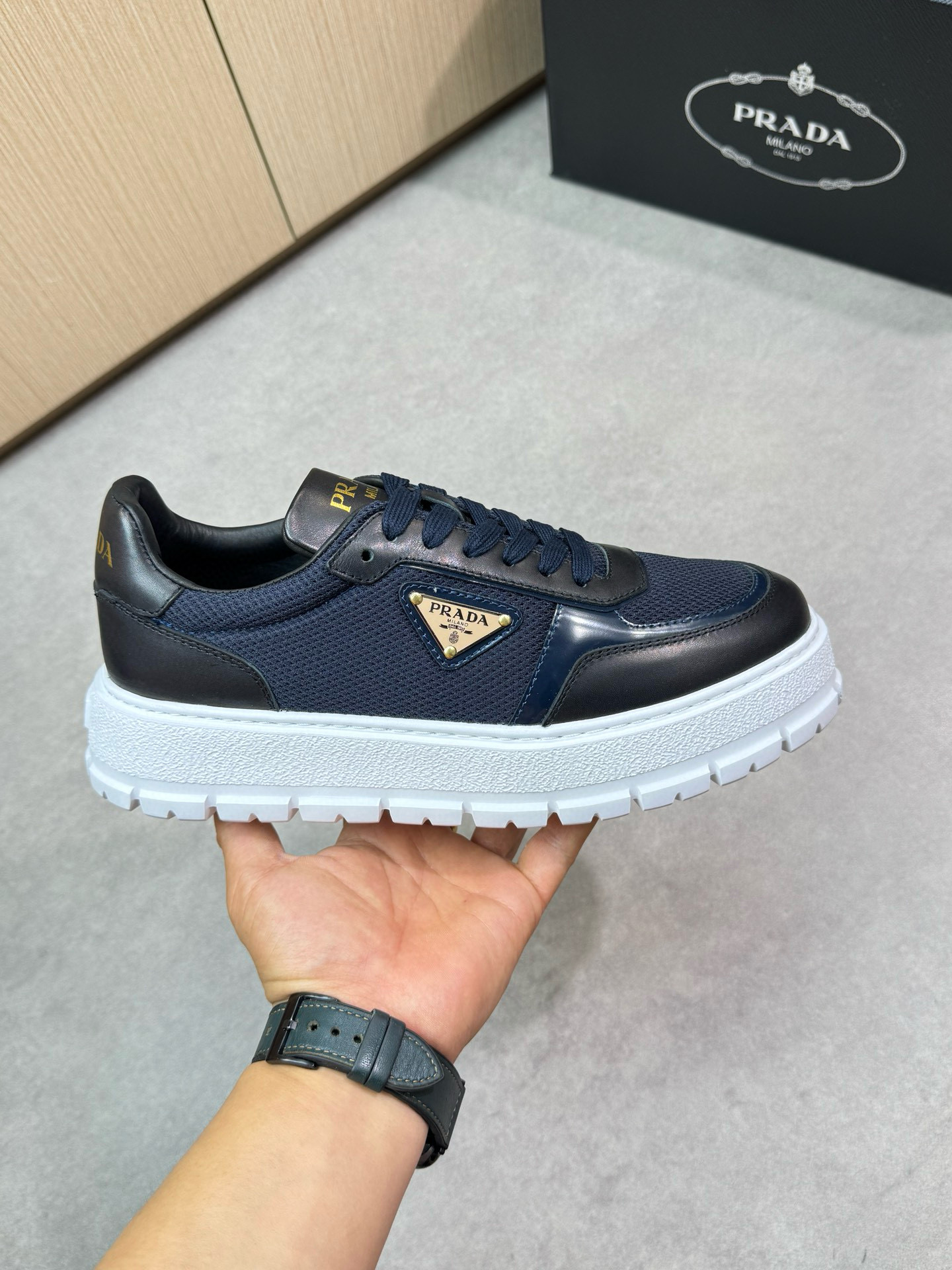 프라다 남자 스니커즈 신발 운동화