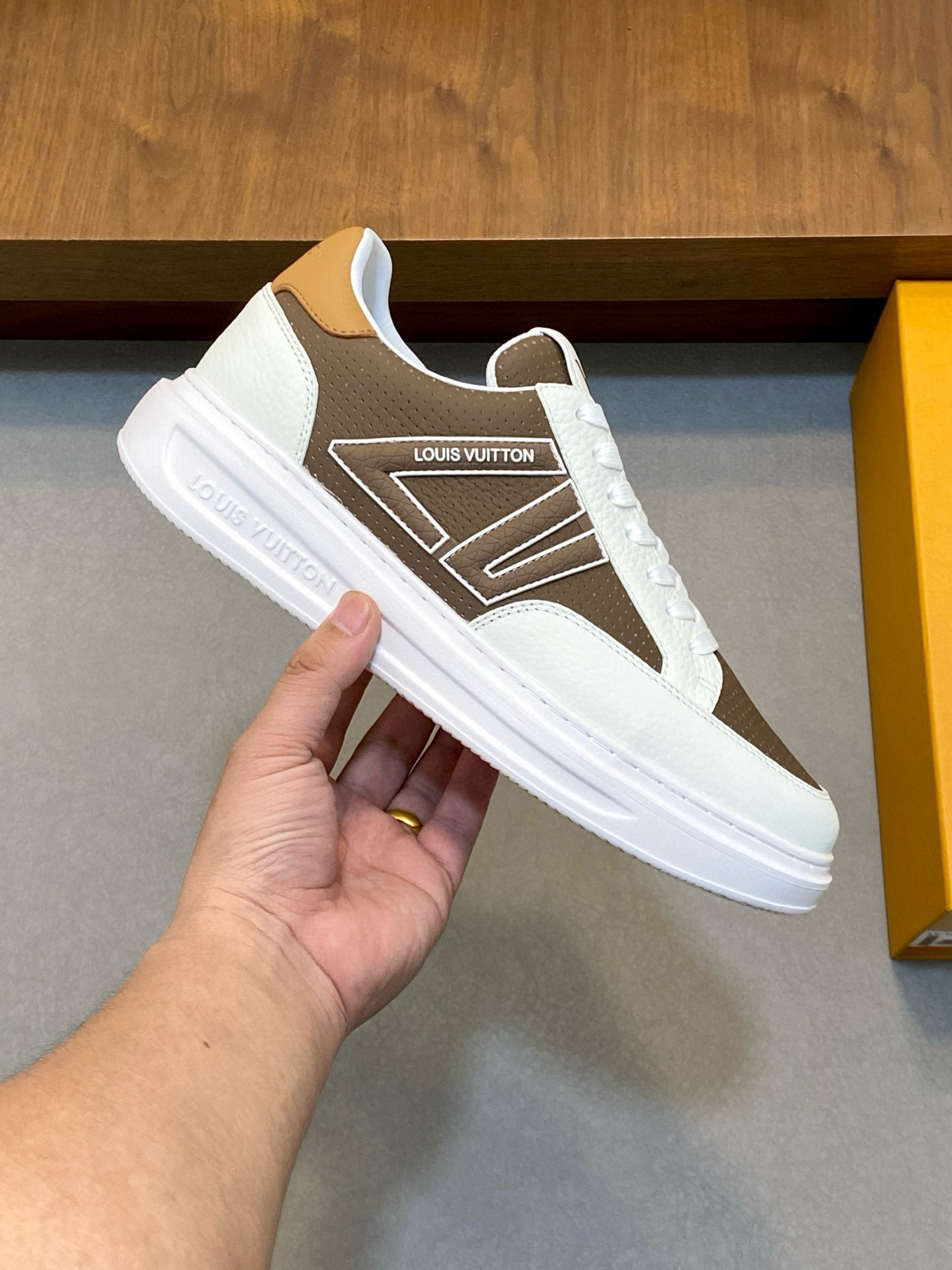 루이비통 남자 신발 운동화 스니커즈