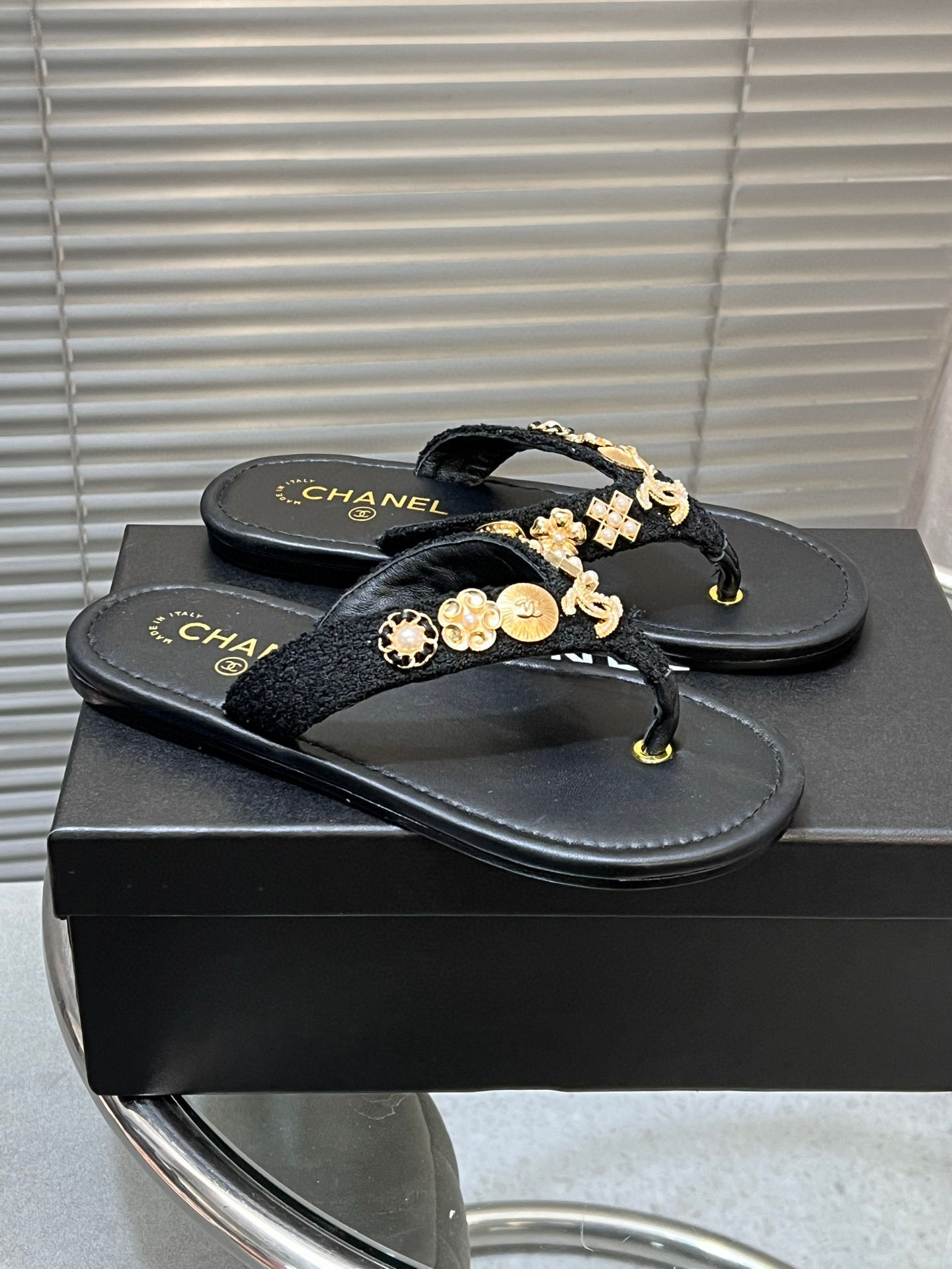 샤넬 여자 슬리퍼