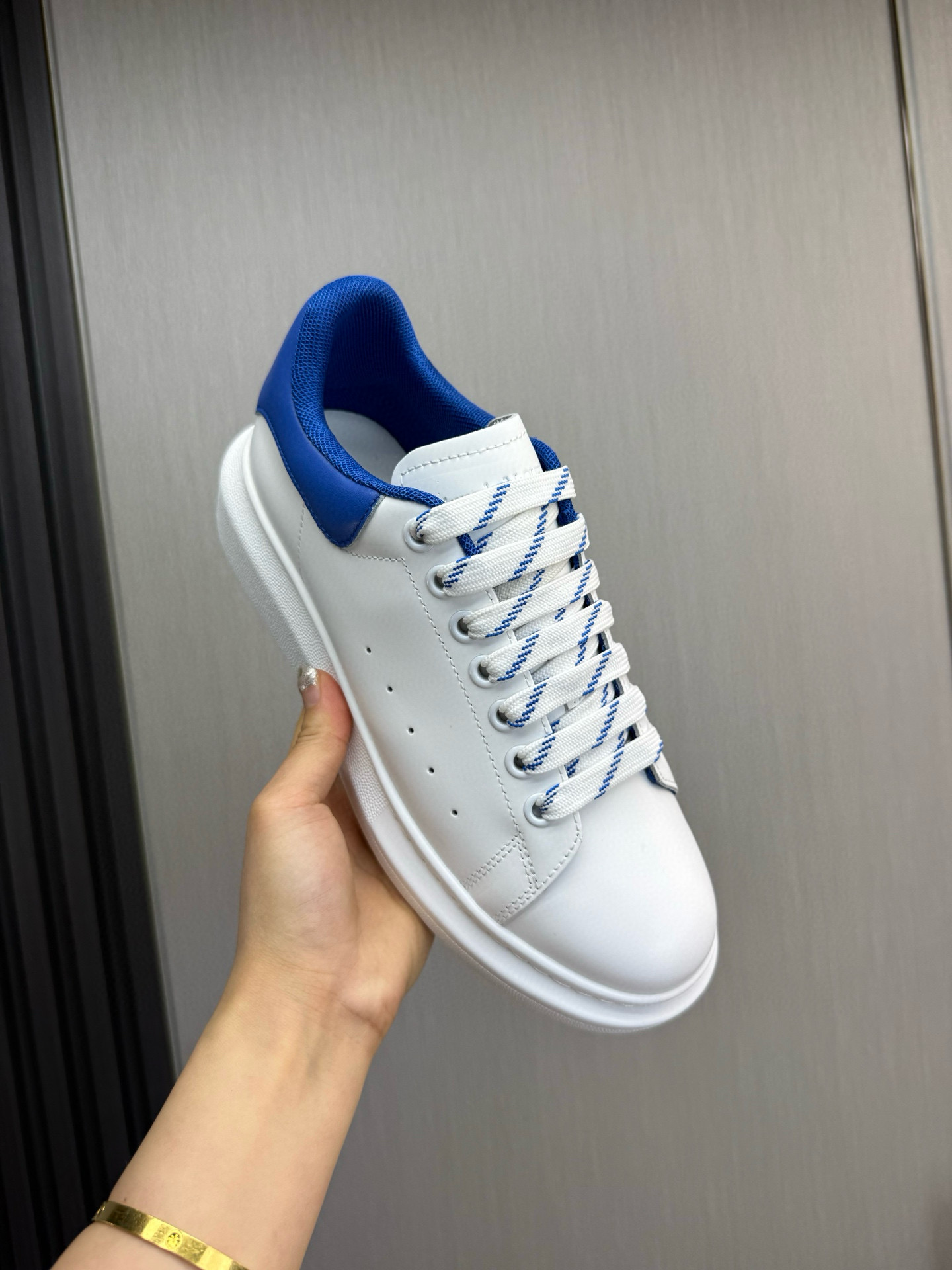 알렉산더 맥퀸 남녀공용 신발 운동화 스니커즈