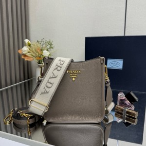 프라다 1BH191 여자가방