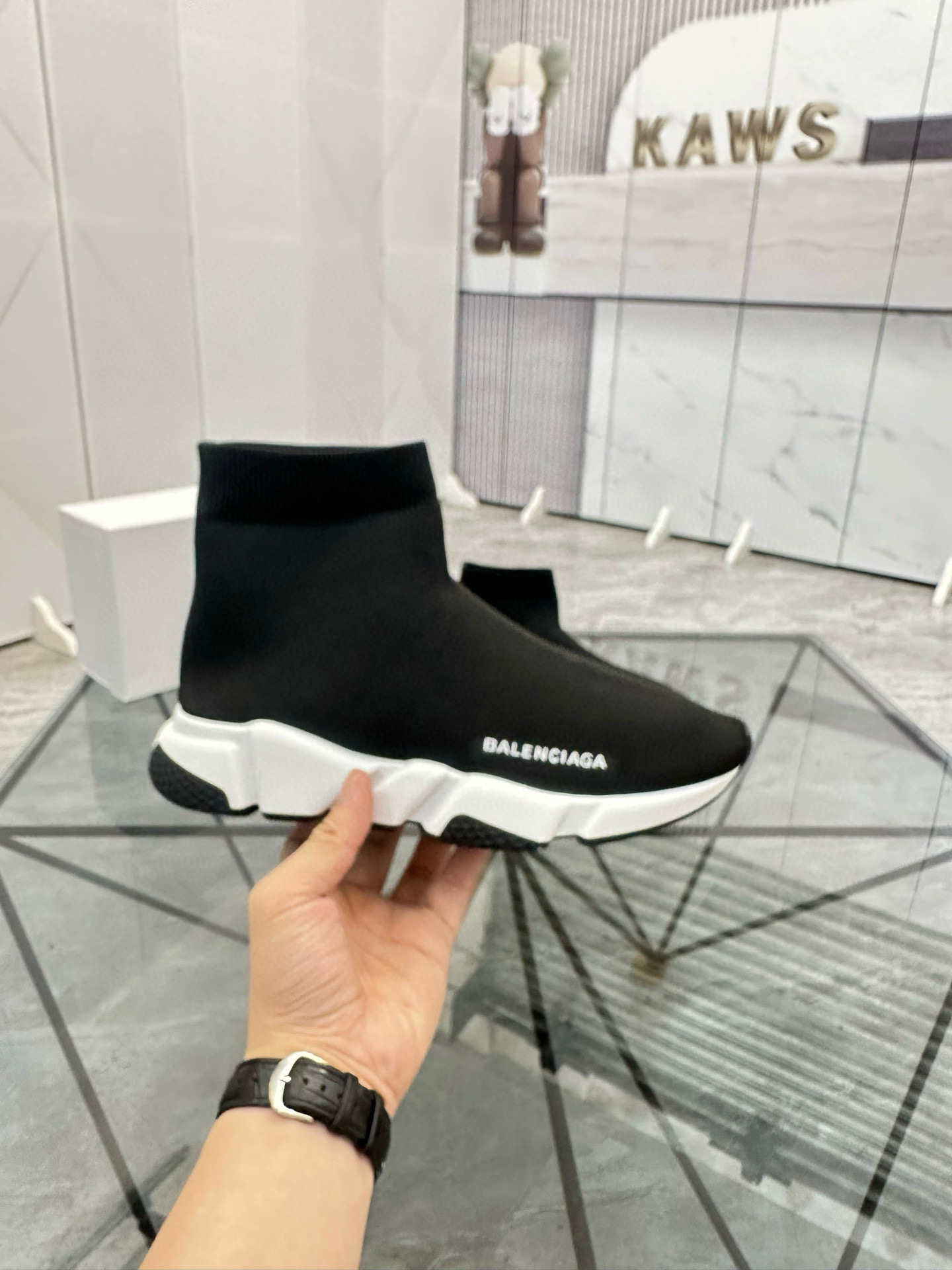 발렌시아가 스피드러너 남녀공용 신발 운동화