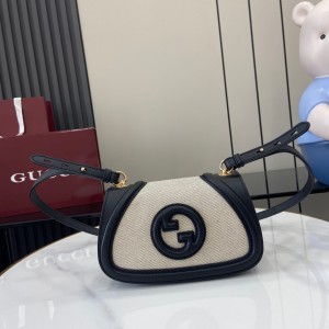 구찌 여자가방 815700