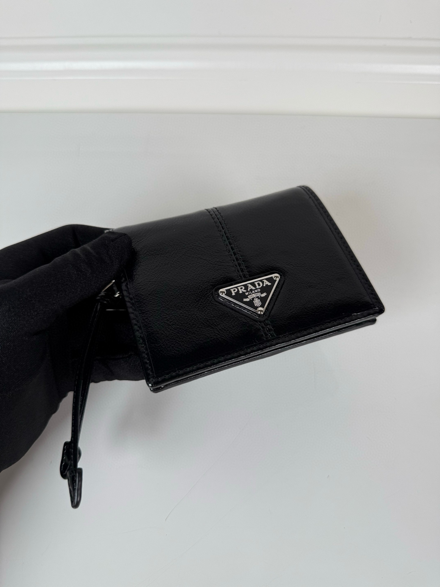 프라다 1M0204 여자 반지갑