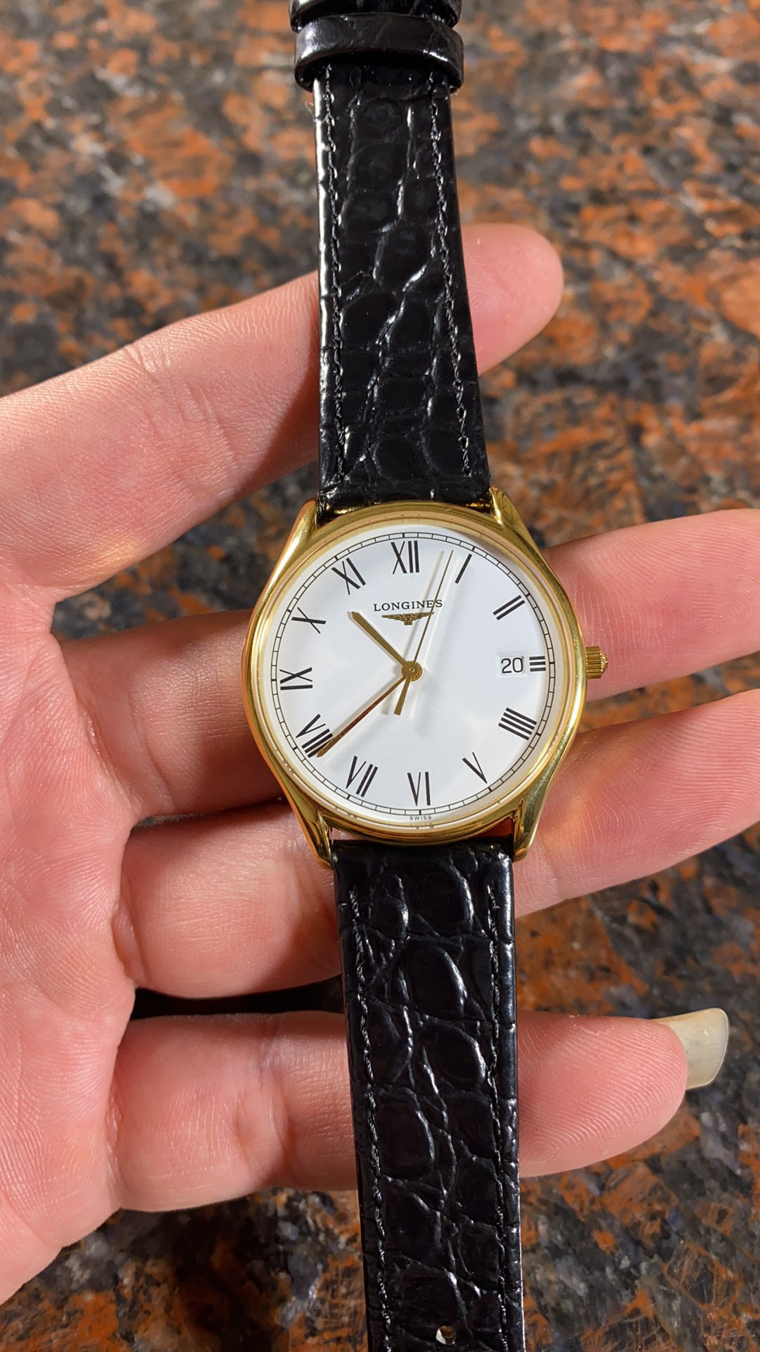 론진  A급 남자시계