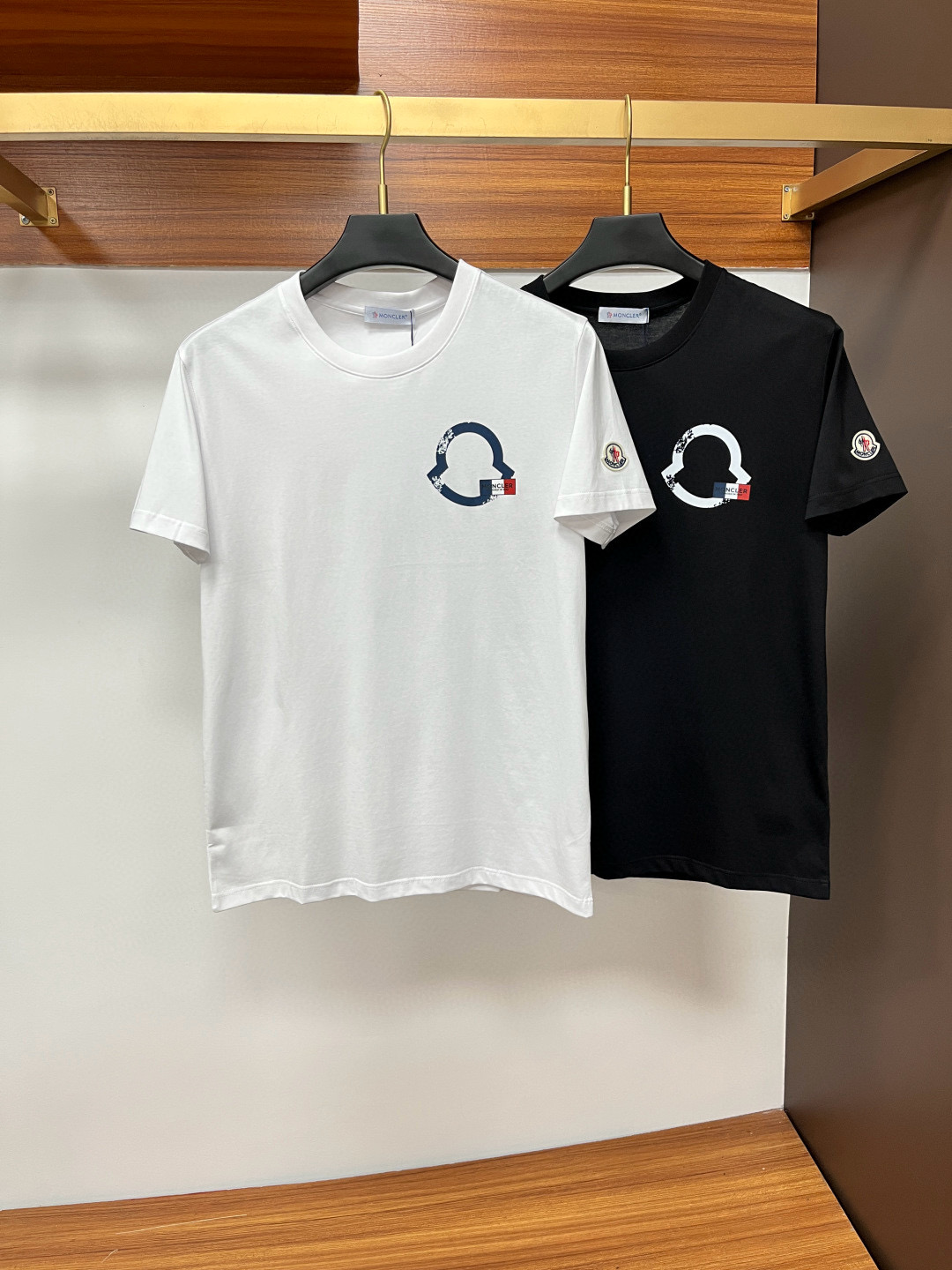 몽*** 남자 반팔티 2컬러