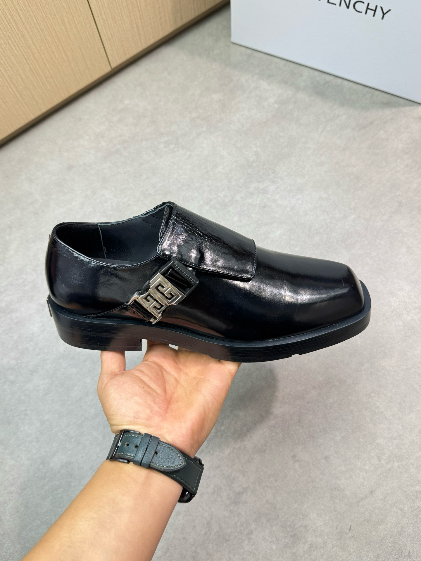 지방시 남자 구두