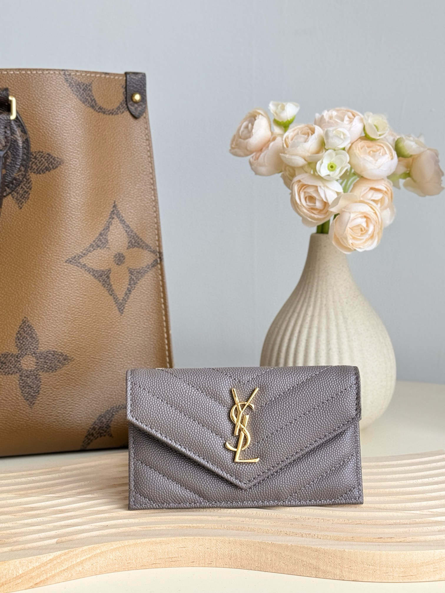 입생로랑 612808 카드지갑 머니클립