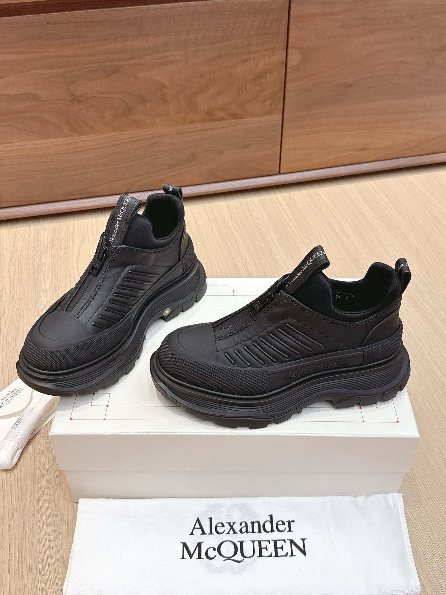 알렉산더 맥퀸 4CM 남여공용 부츠