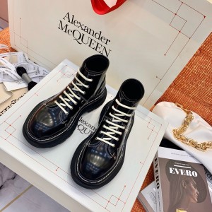 알렉산더 맥퀸 여자 부츠