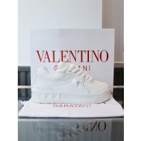 발렌티노 남녀공용 신발 운동화 스니커즈