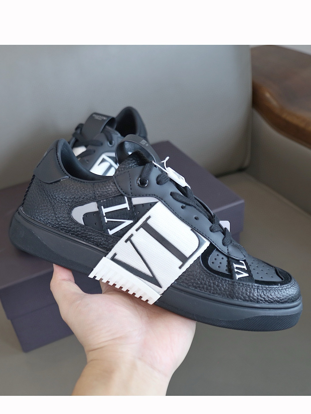 발렌티노 남녀공용 신발 운동화 스니커즈