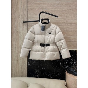 프라다 여자 패딩