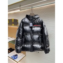 프라다 남자 패딩