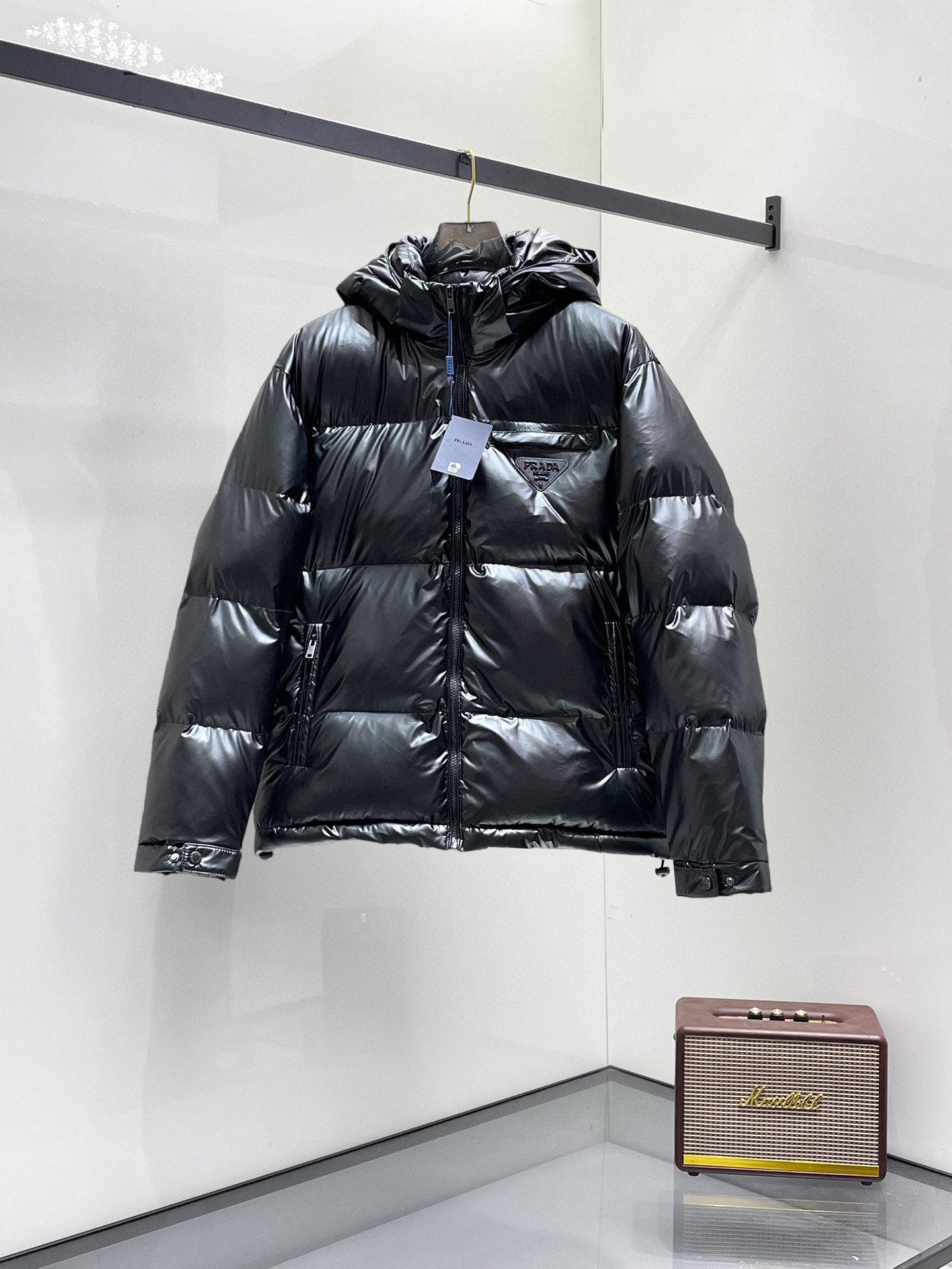 프라다 남자 패딩