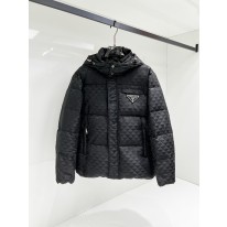 프라다 남자 패딩