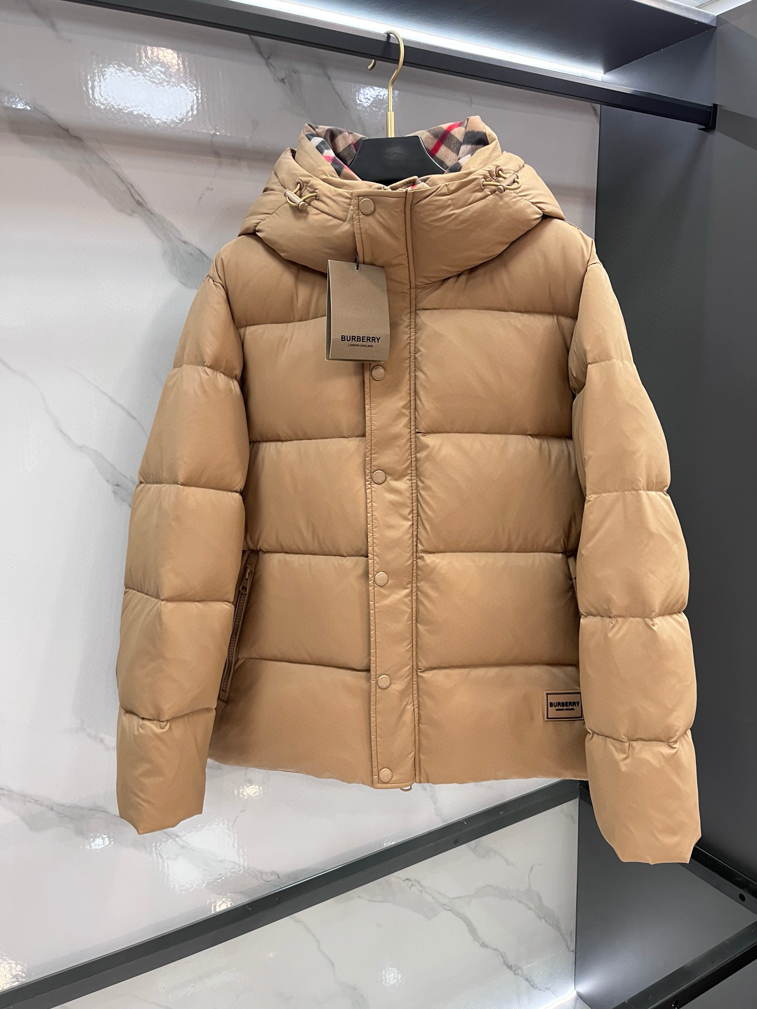 버버리 3컬러 남자 패딩