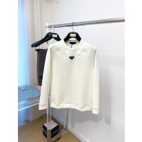 프라다 남자 맨투맨