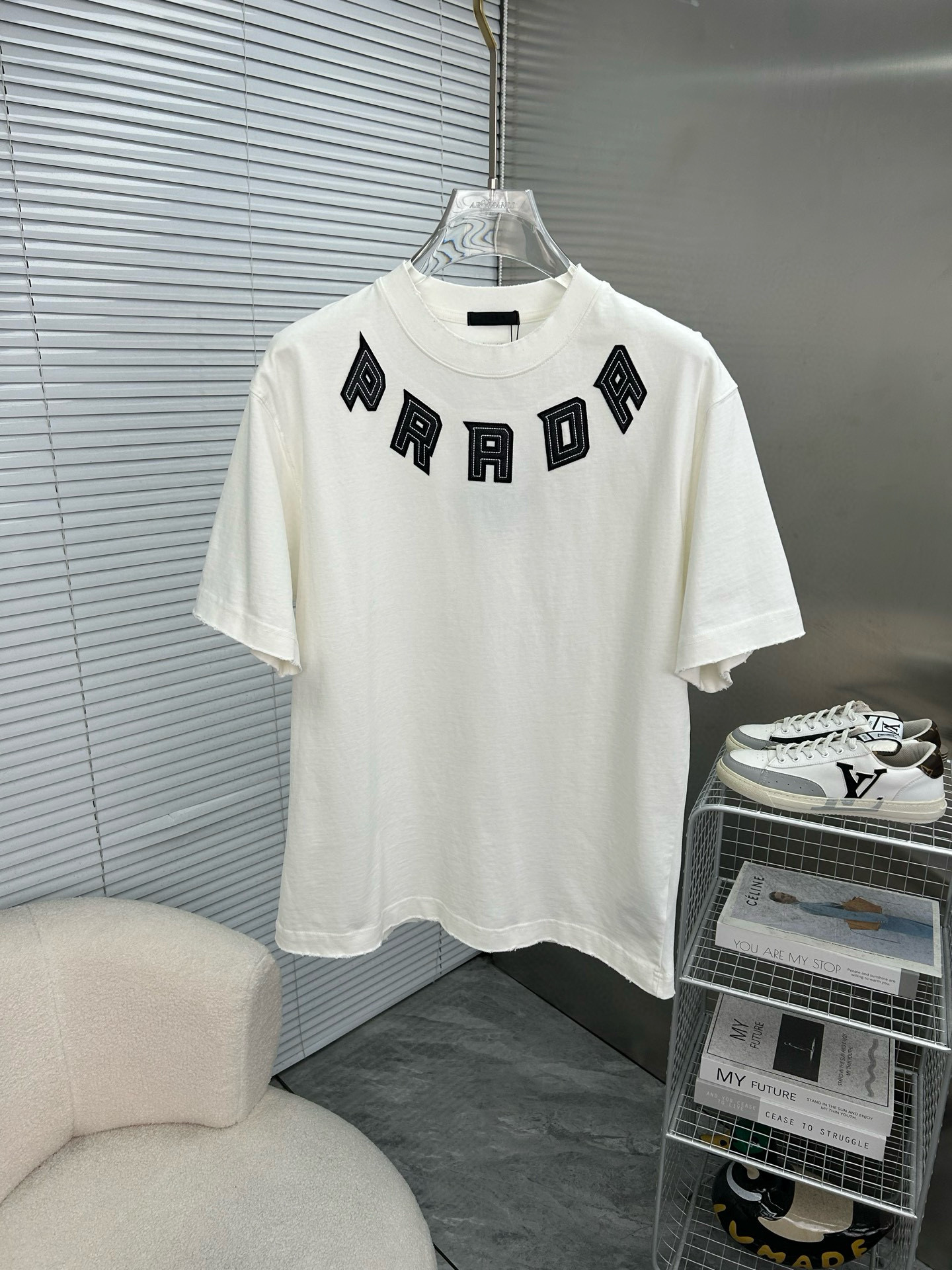 프라다 3컬러 남자 반팔티