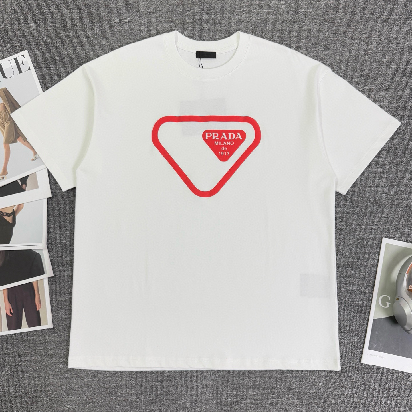 프라다 남자 반팔티