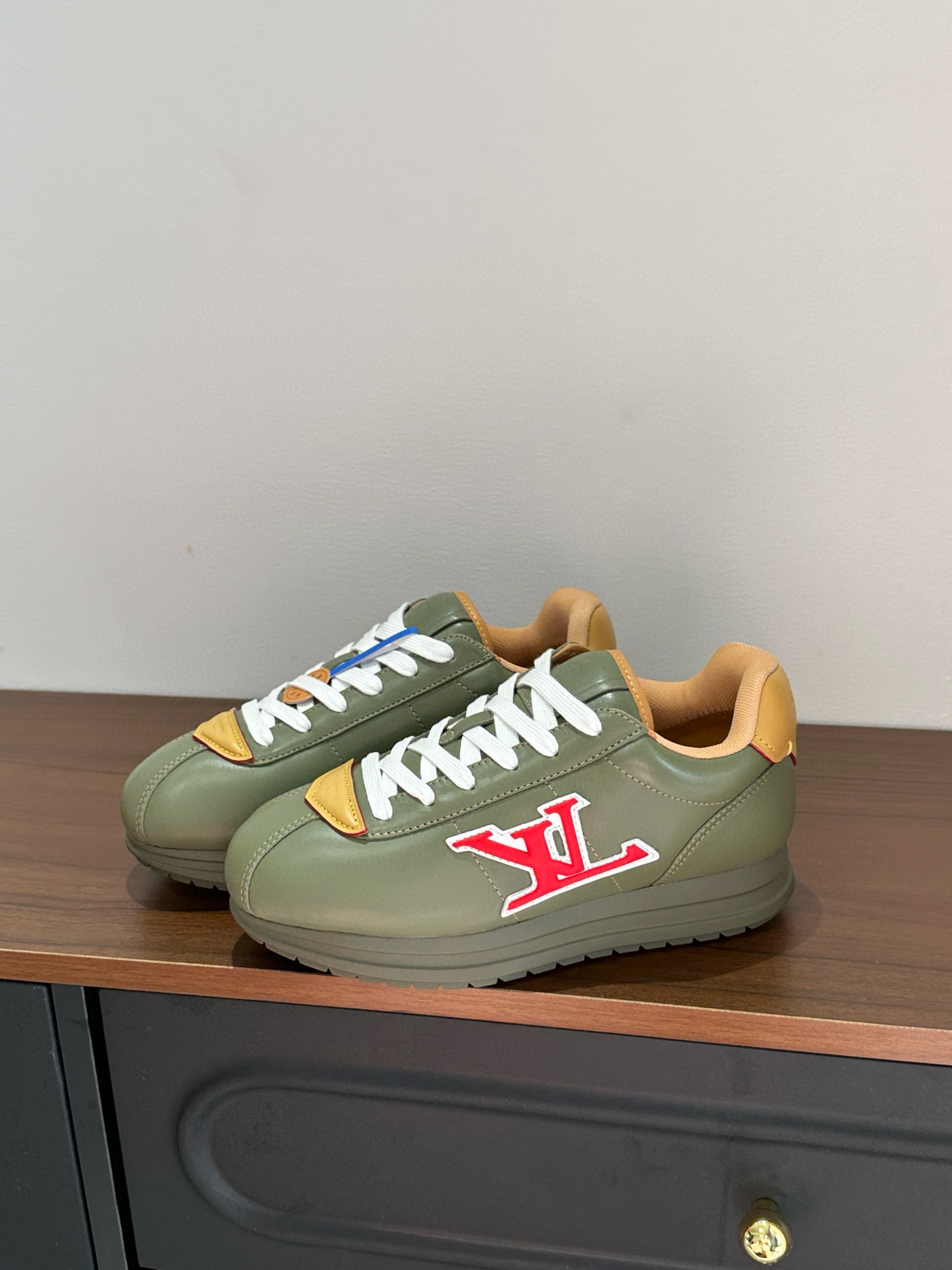 루이비통 남녀공용 신발 운동화 스니커즈