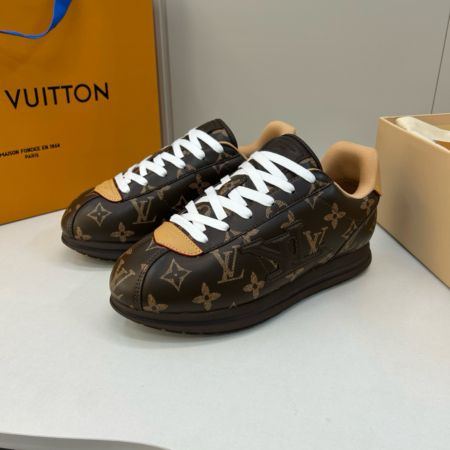 루이비통 남자 신발 운동화 스니커즈