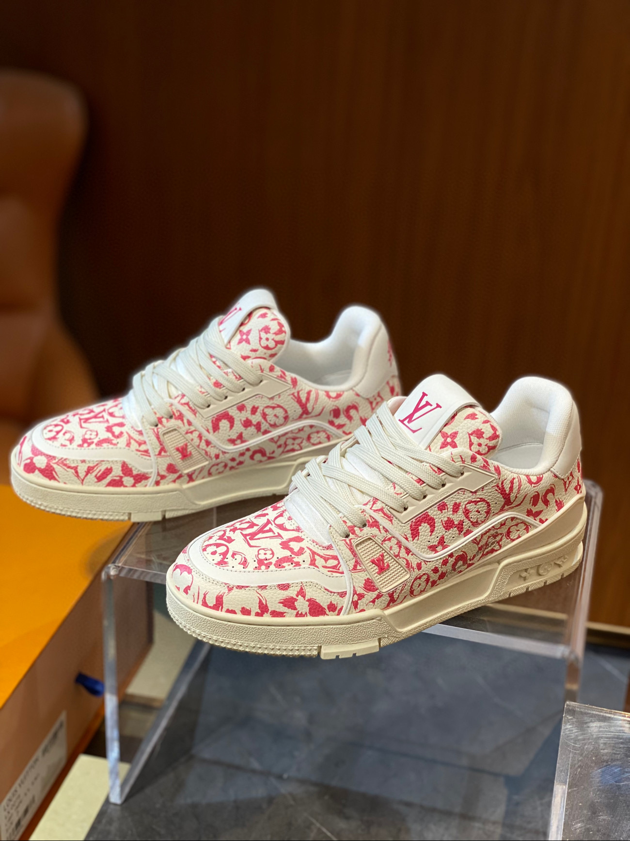 루이비통 트레이너 남자 신발 운동화 스니커즈