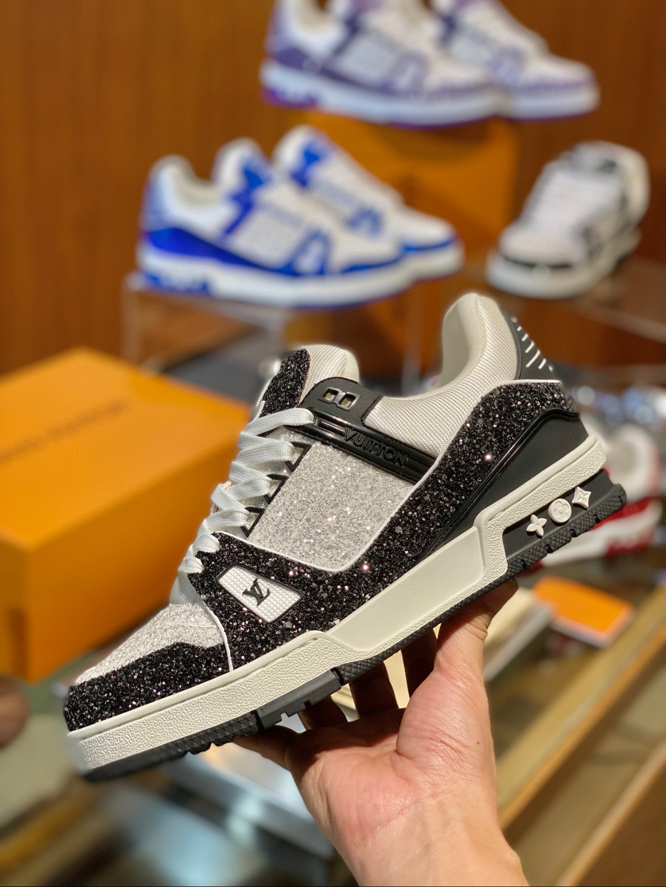 루이비통 트레이너 남녀공용 신발 운동화 스니커즈