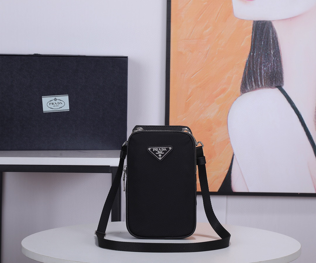 프라다 남자가방 2ZT012