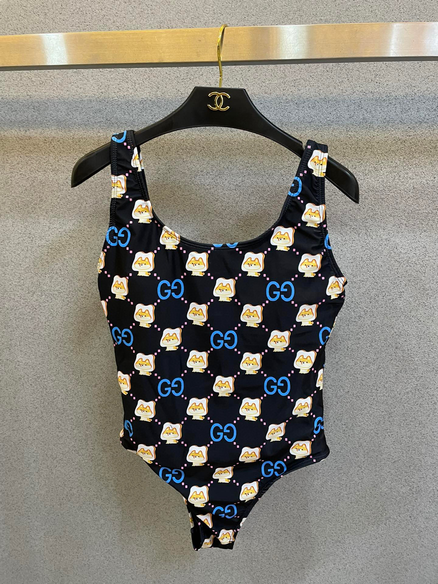 구찌  여자 수영복