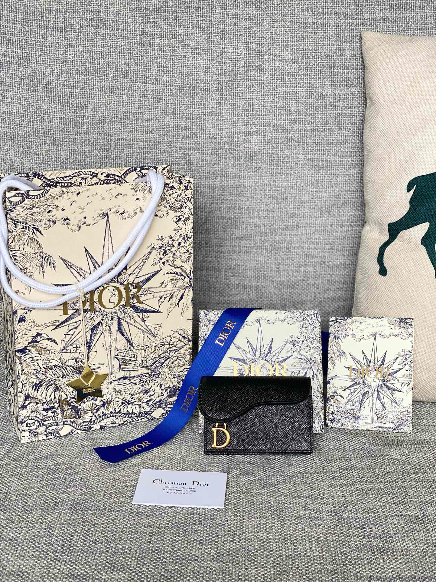 디올 카드지갑 S5611