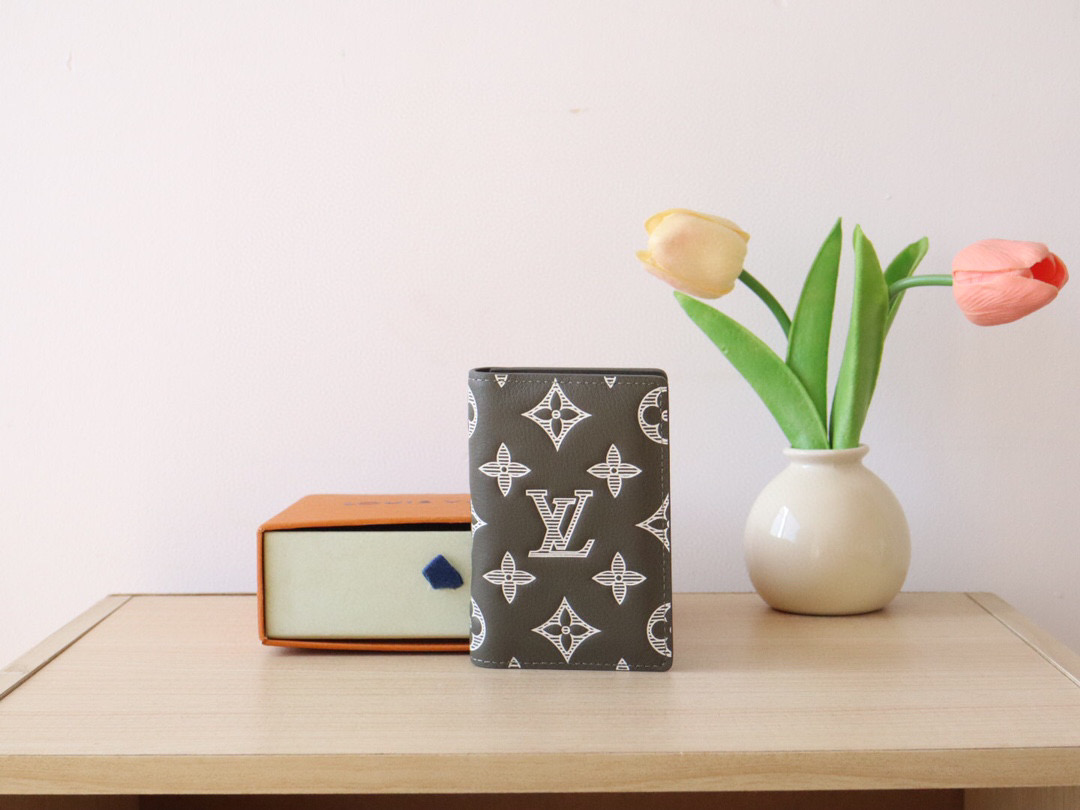 루이비통 카드지갑 m12501