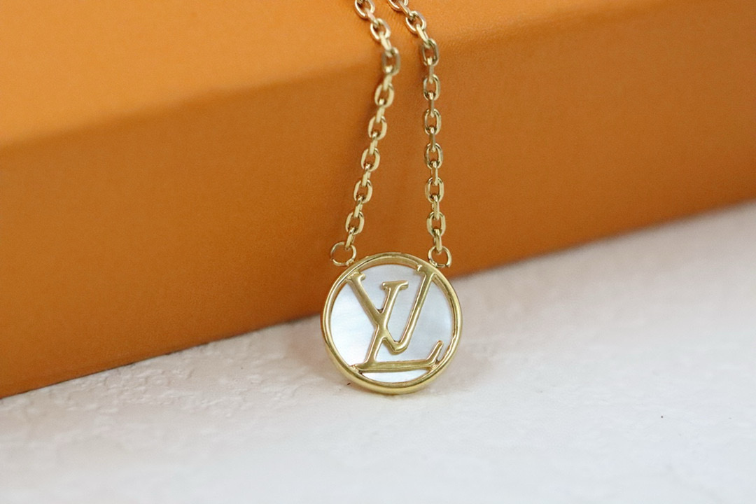 루이비통 목걸이