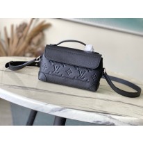 루이비통 M13888 남자가방