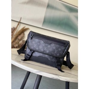 루이비통 M12517 남자가방