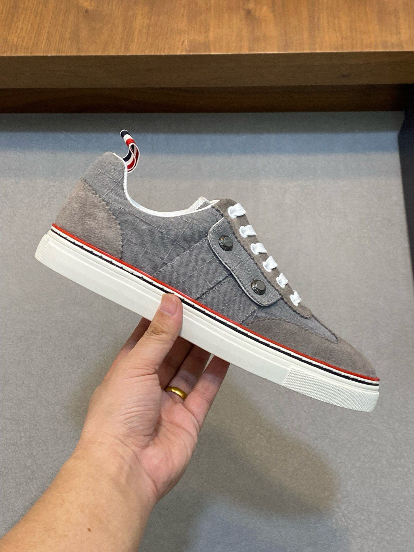 톰브라운 남자 신발 운동화 스니커즈