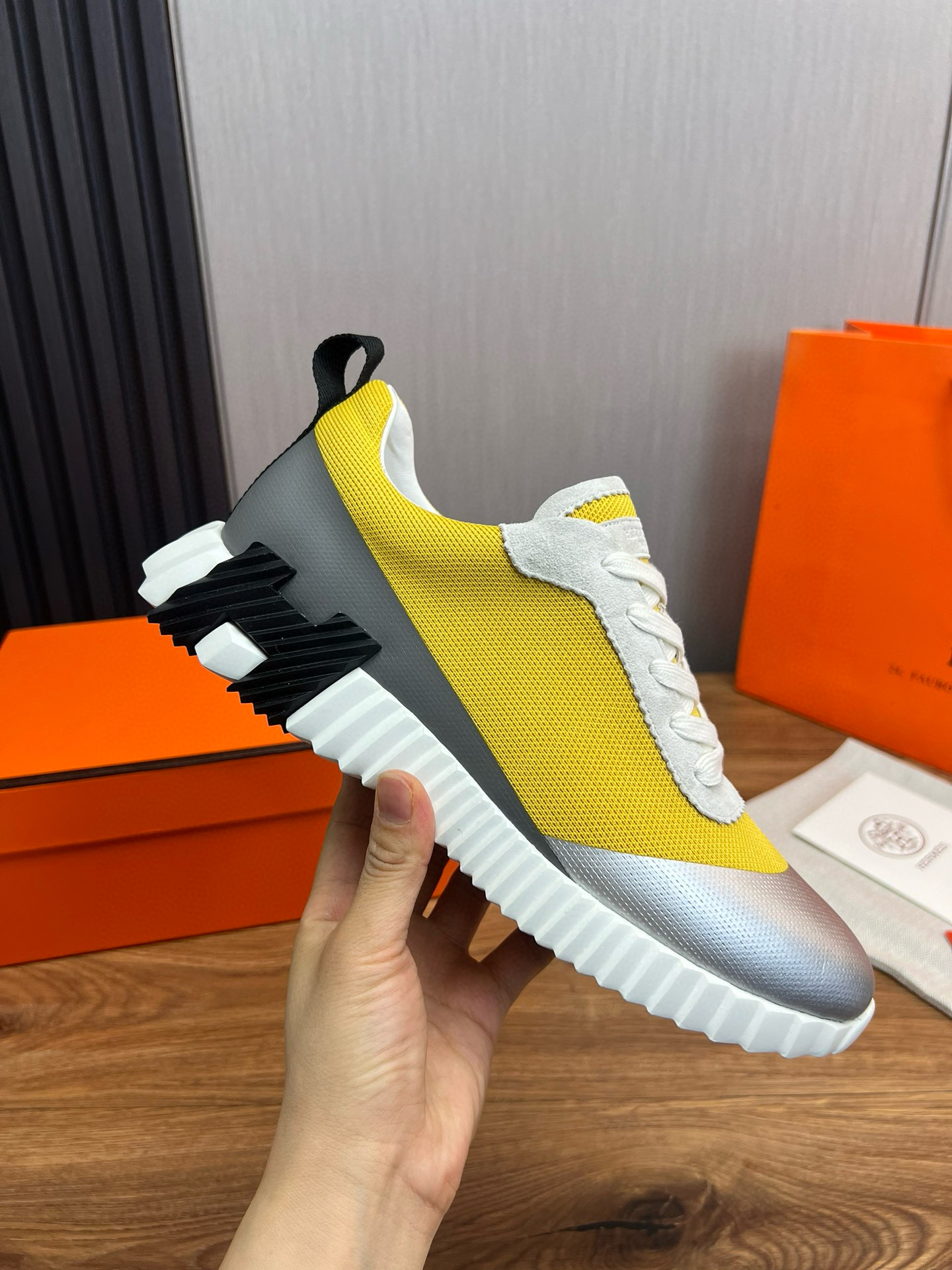 에르메스 남자 신발 운동화 스니커즈