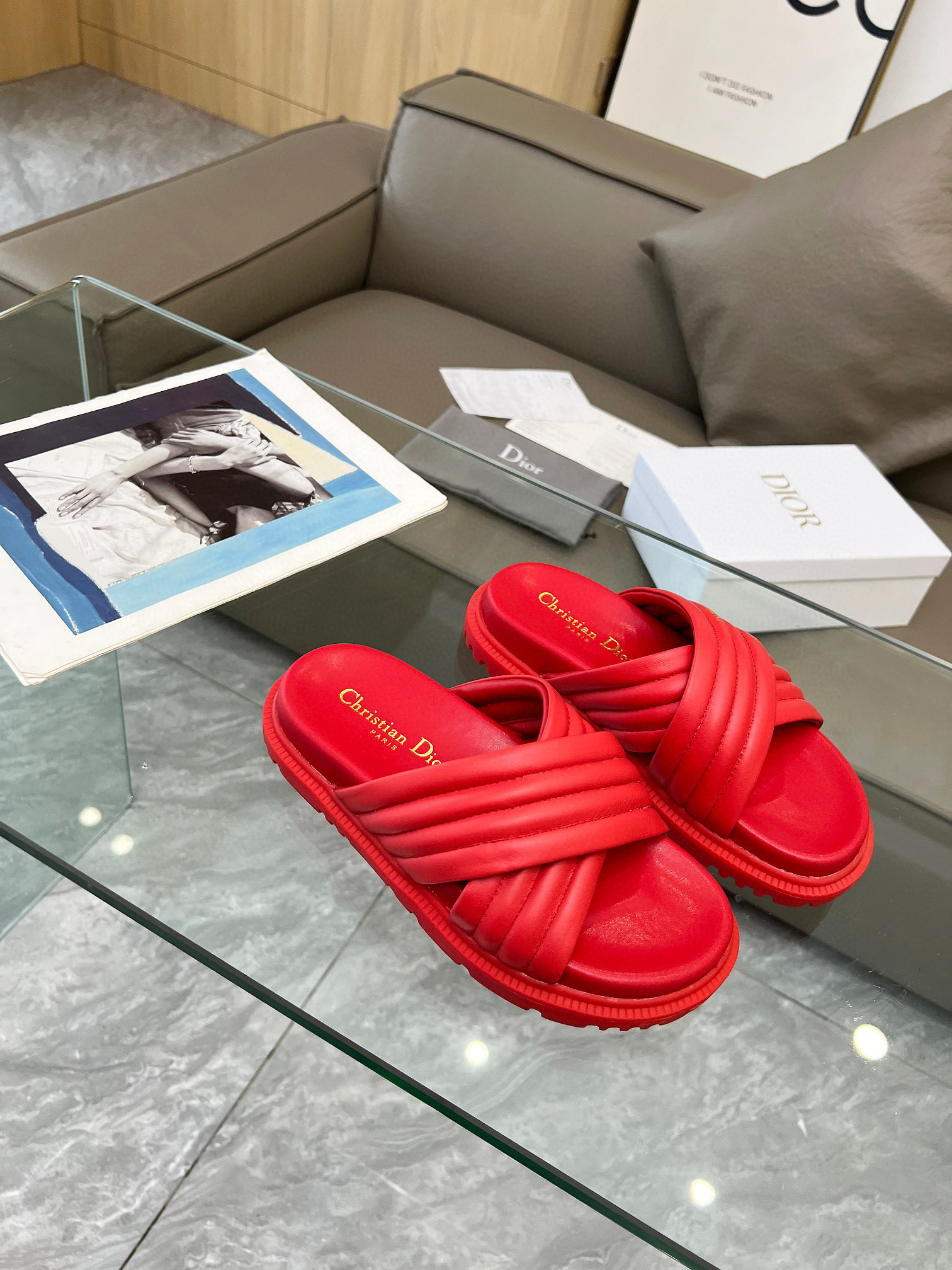 디올 여자 슬리퍼