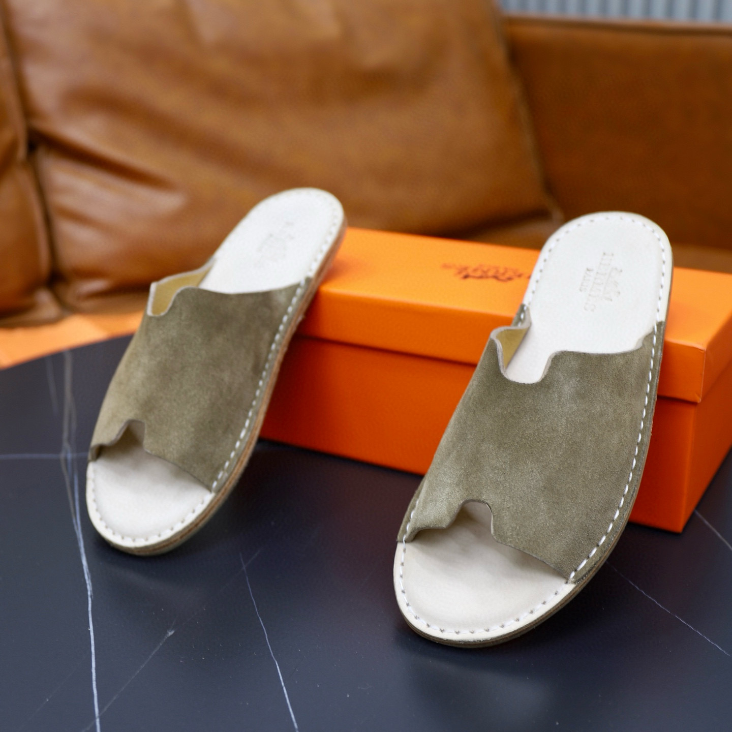 에르메스 남자 슬리퍼