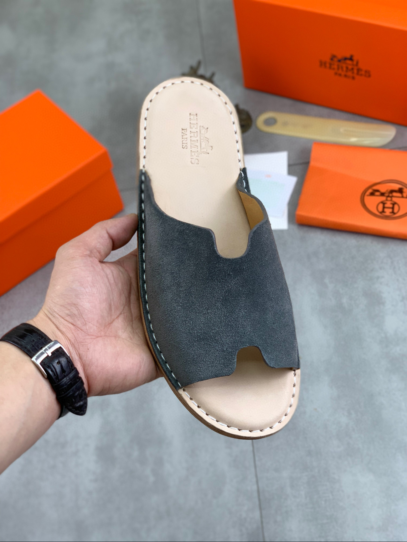 에르메스 남자 슬리퍼