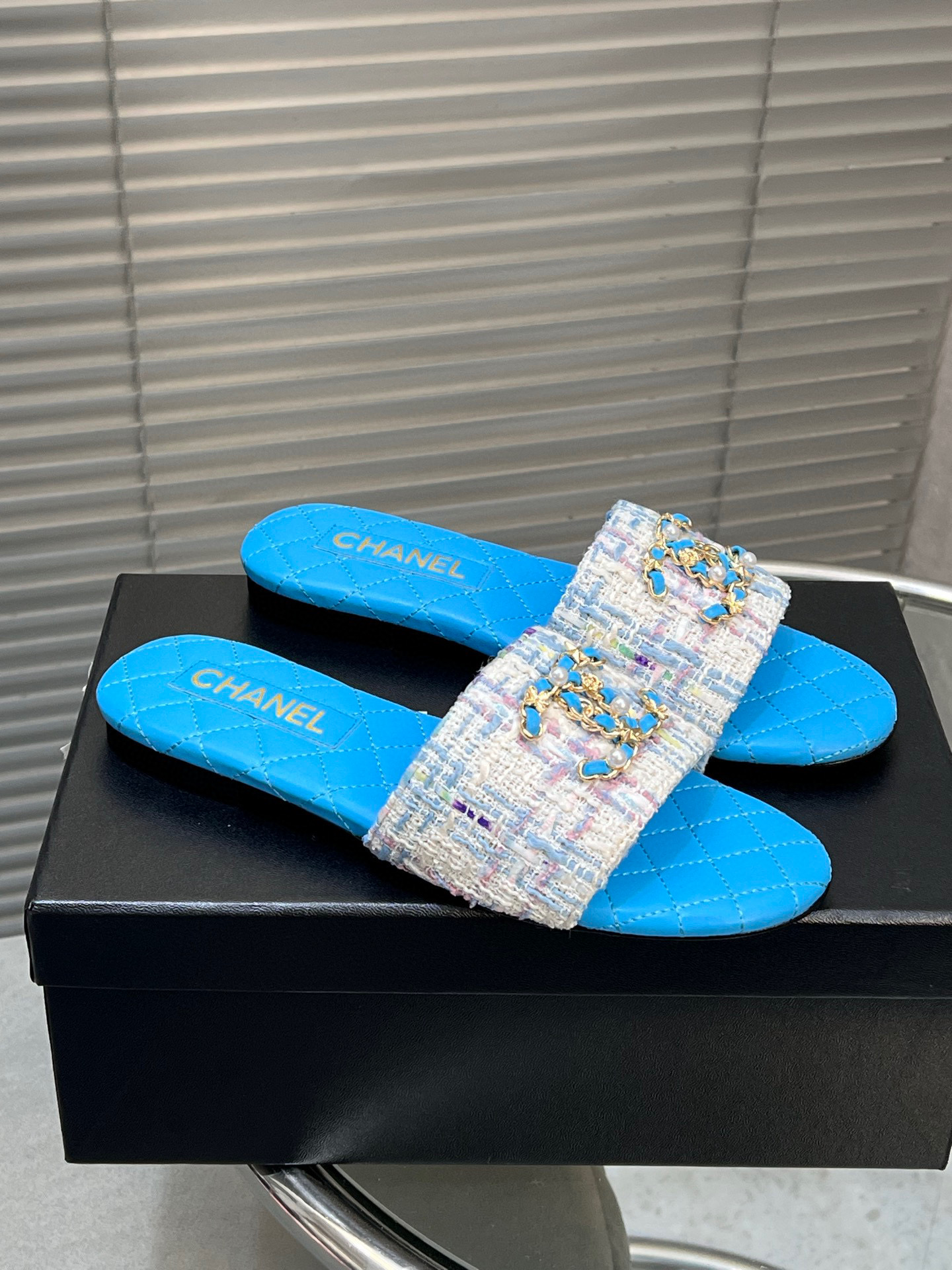 샤넬 여자 슬리퍼