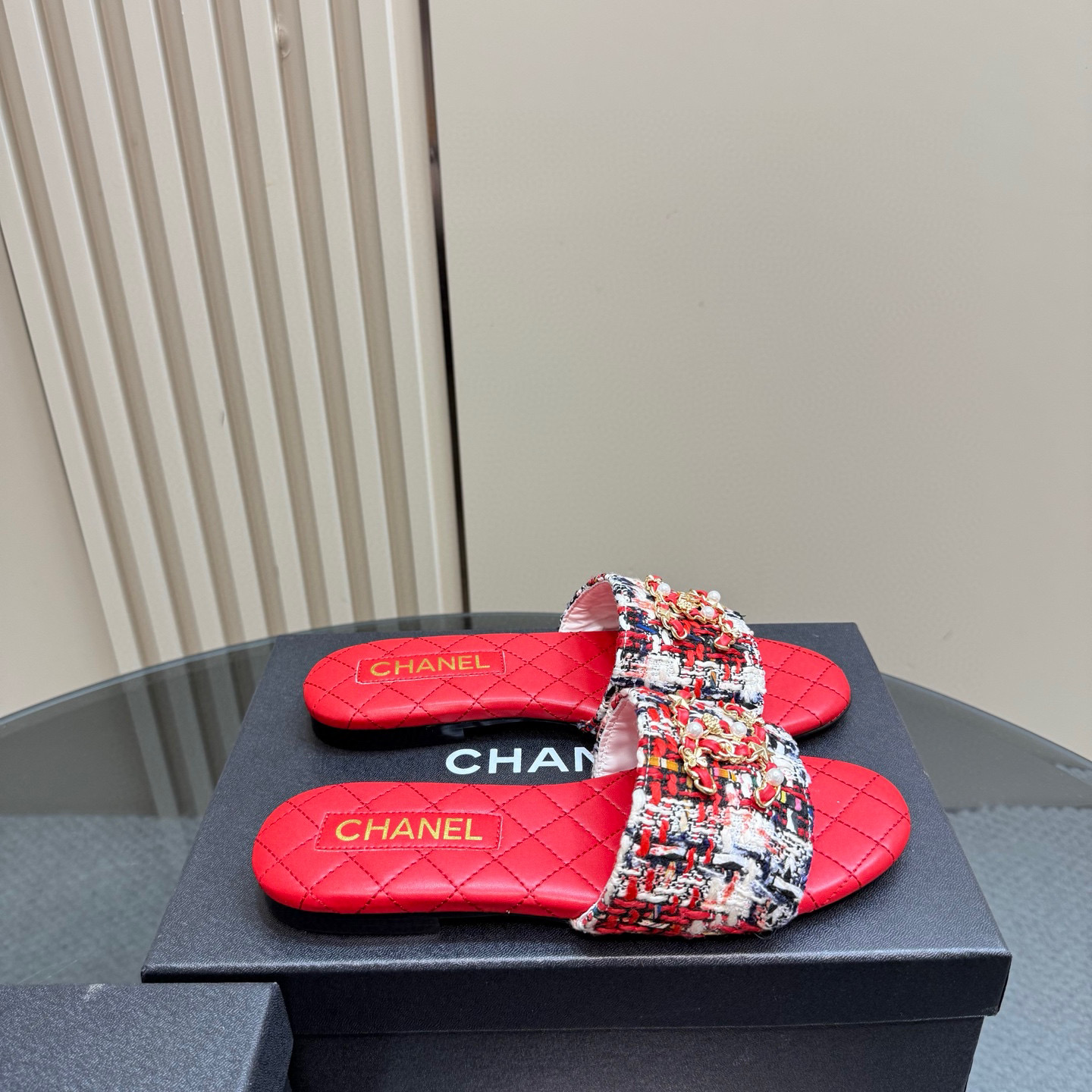 샤넬 여자 슬리퍼