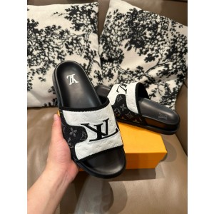 루이비통 남자 슬리퍼