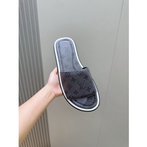 루이비통 남자 슬리퍼