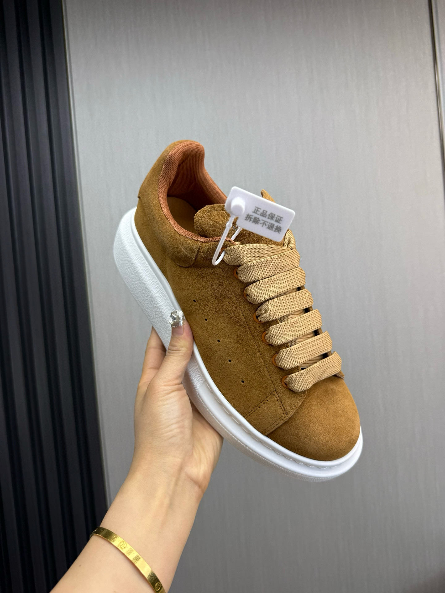 알렉산더 맥퀸 남녀공용 신발 운동화 스니커즈