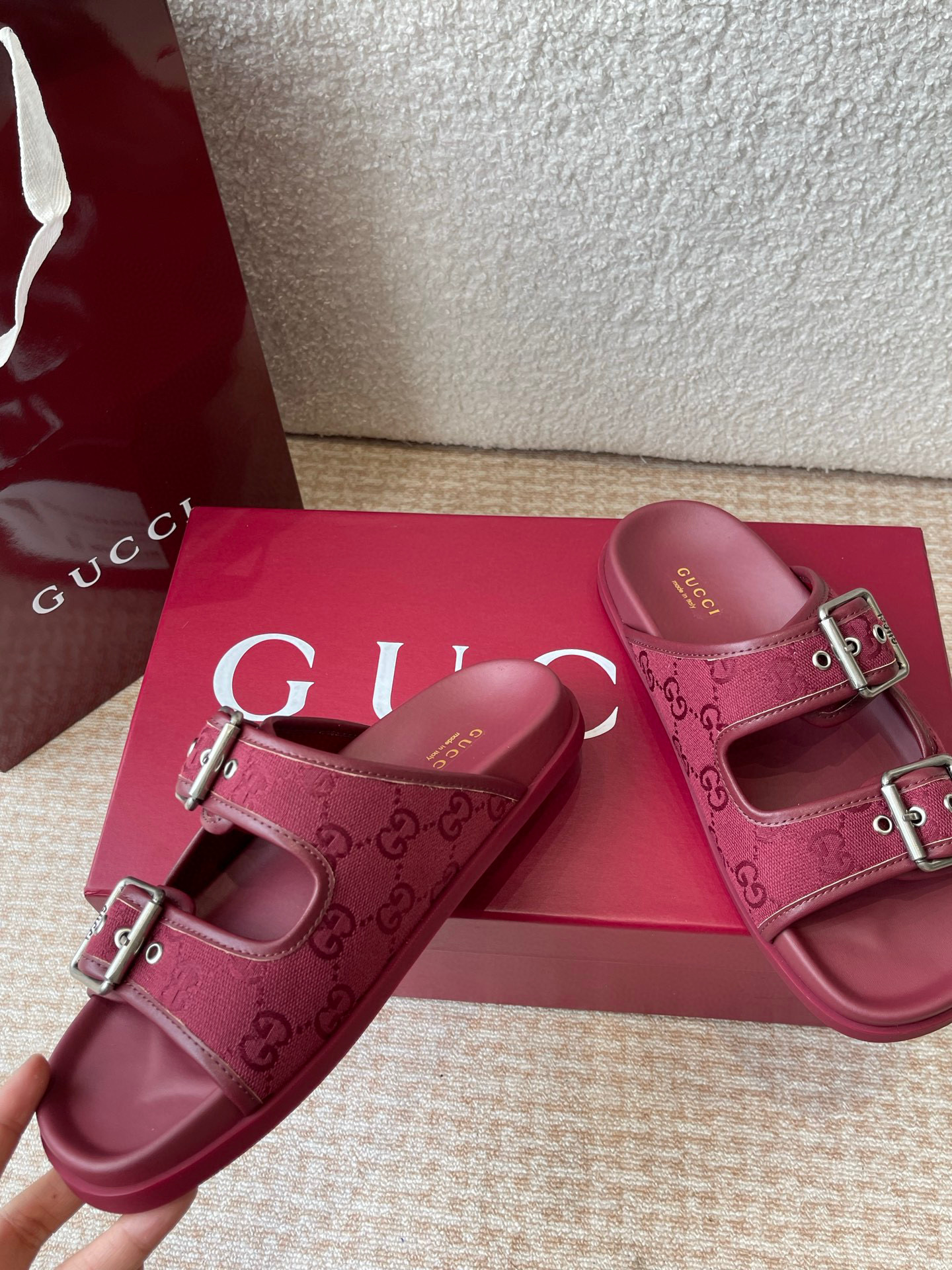 구찌 여자 슬리퍼