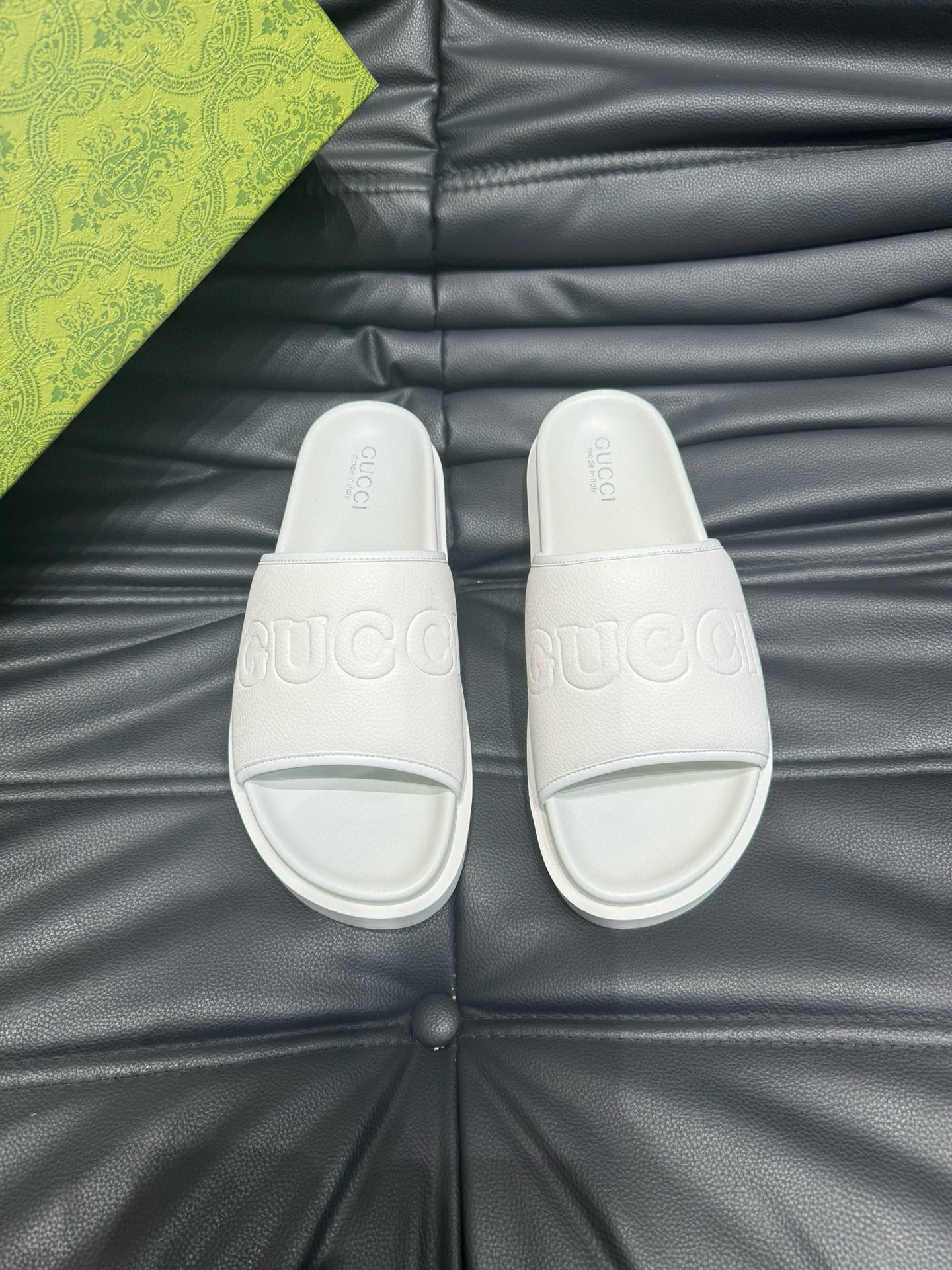 구찌 남자 슬리퍼