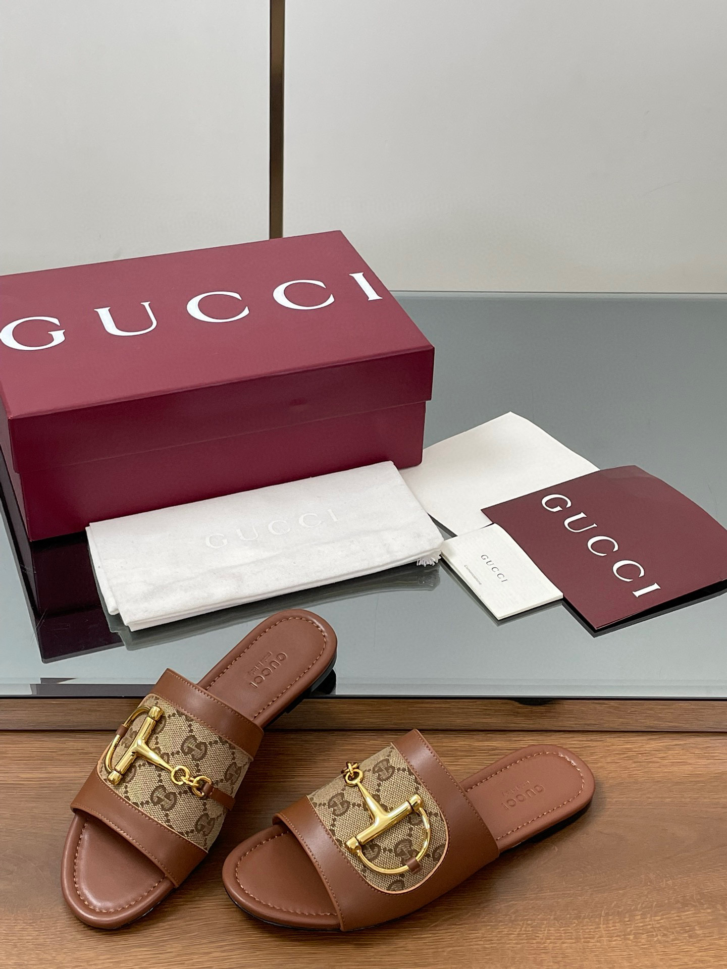 구찌 여자 슬리퍼